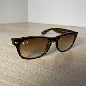 Ray-Ban RB2132 New Wayfarer 710/51 Sunglasses Tortoise 52-18-145 PARTS Italy